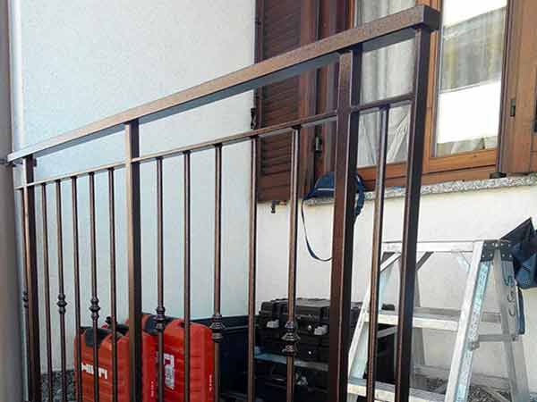 Ringhiere-per-scale-milano